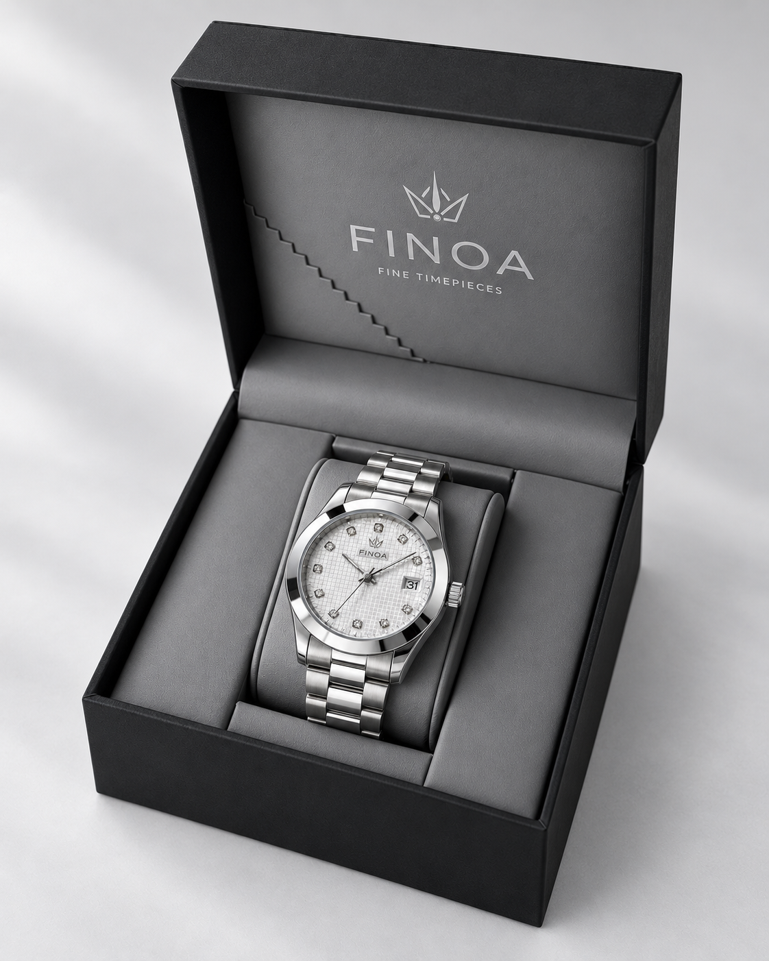 FINOA Silver Apex in der Präsentationsbox