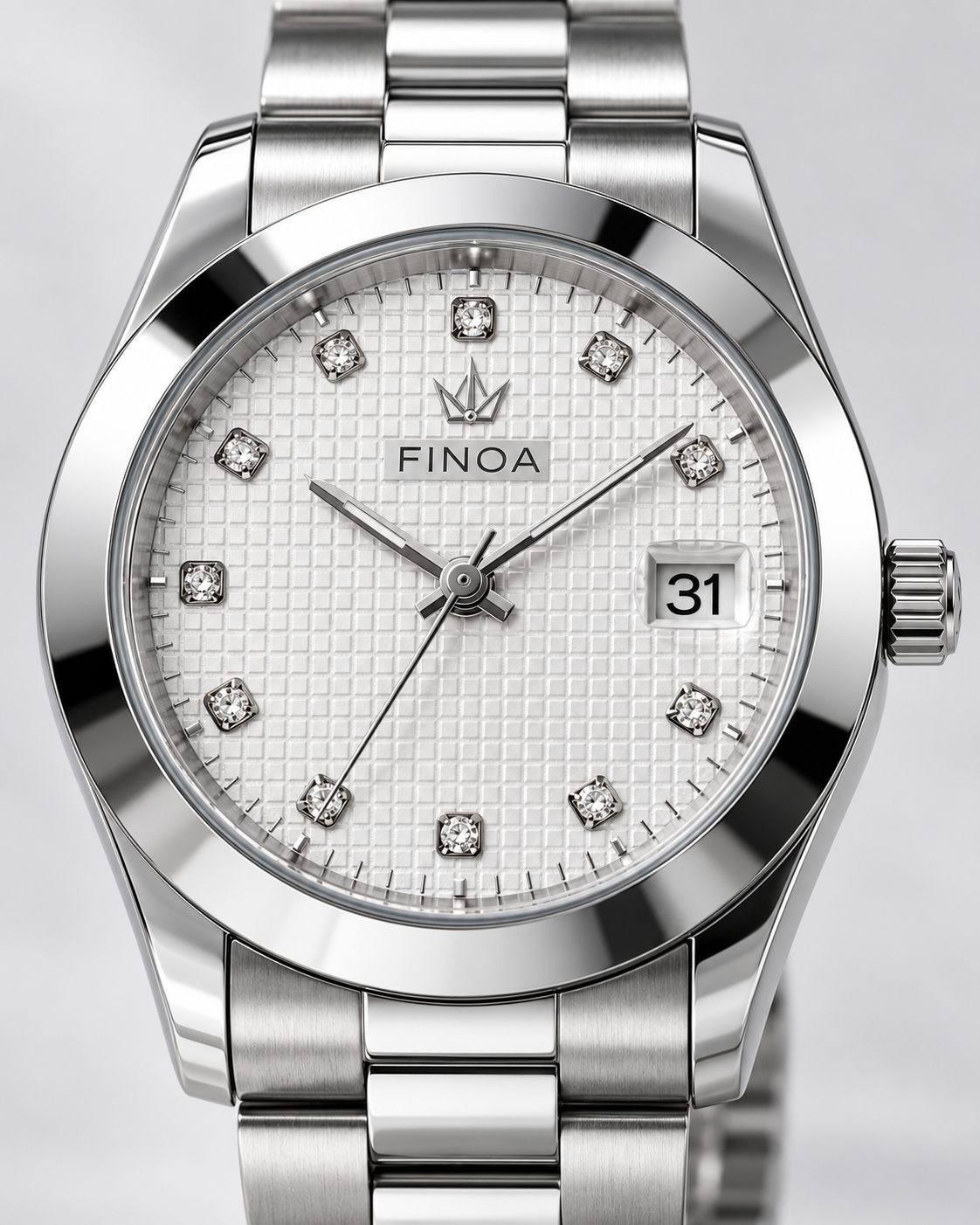 FINOA Silver Apex – Zifferblatt und Datumsanzeige im Detail